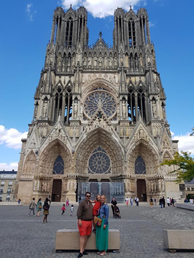 Ferienwohnung Feuillatte Reims Exterior foto